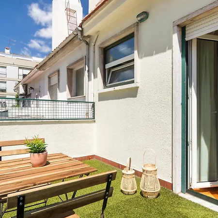 Nesha Guest house