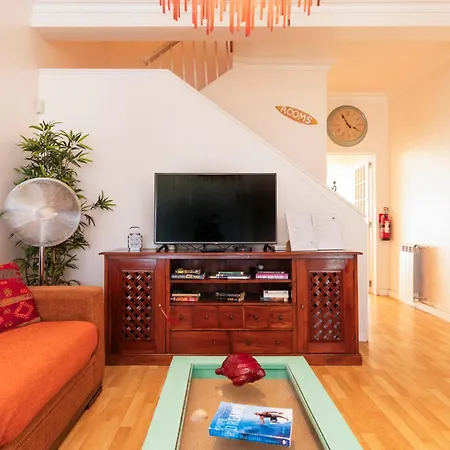 Nesha 3* Lisbon