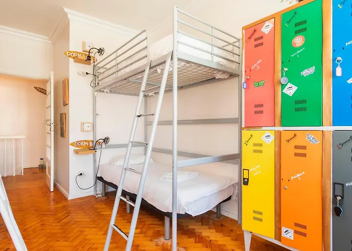 Nesha בית הארחה ליסבון