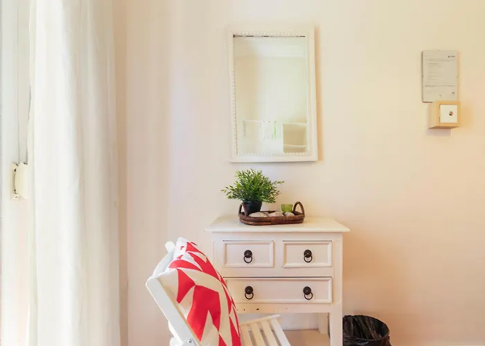 Nesha בית הארחה