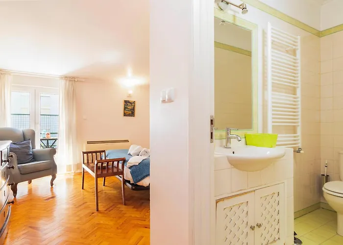 Nesha בית הארחה