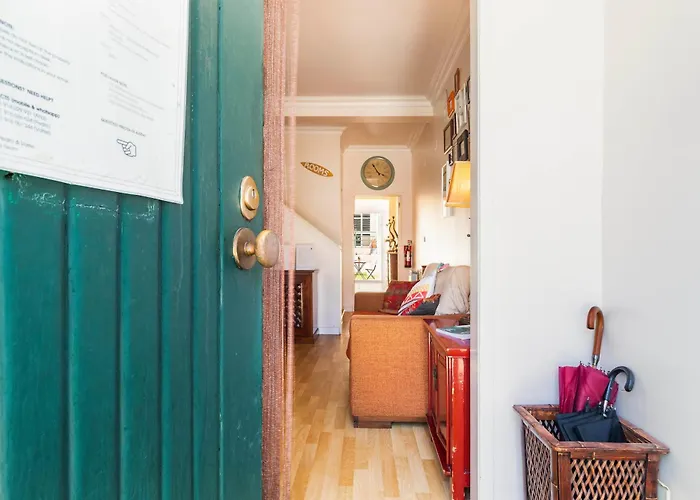 בית הארחה Nesha ליסבון