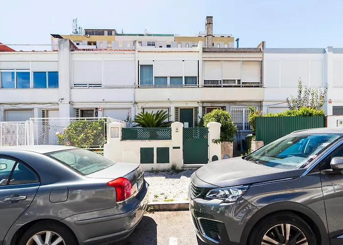 בית הארחה Nesha 3*