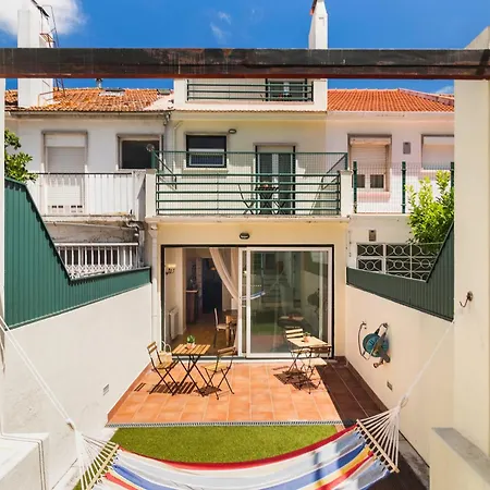 Nesha Guest house 3*